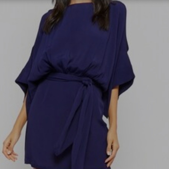 FOREVER21 Blue open shoulder kimono sleeve mini dress PRELOVED - Picture 4 of 8